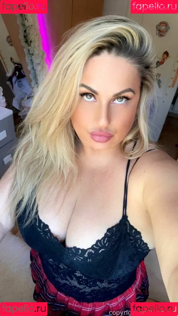 Baddiemi / baddiemi1 Onlyfans Photo Gallery 