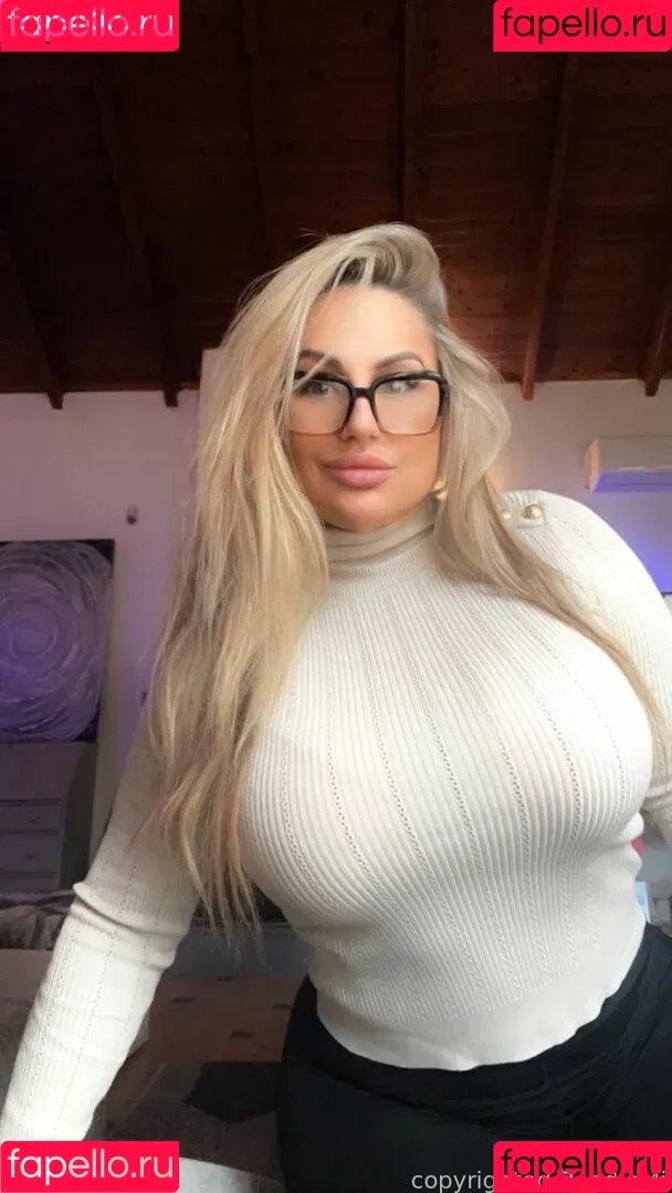 Baddiemi / baddiemi1 Onlyfans Photo Gallery 