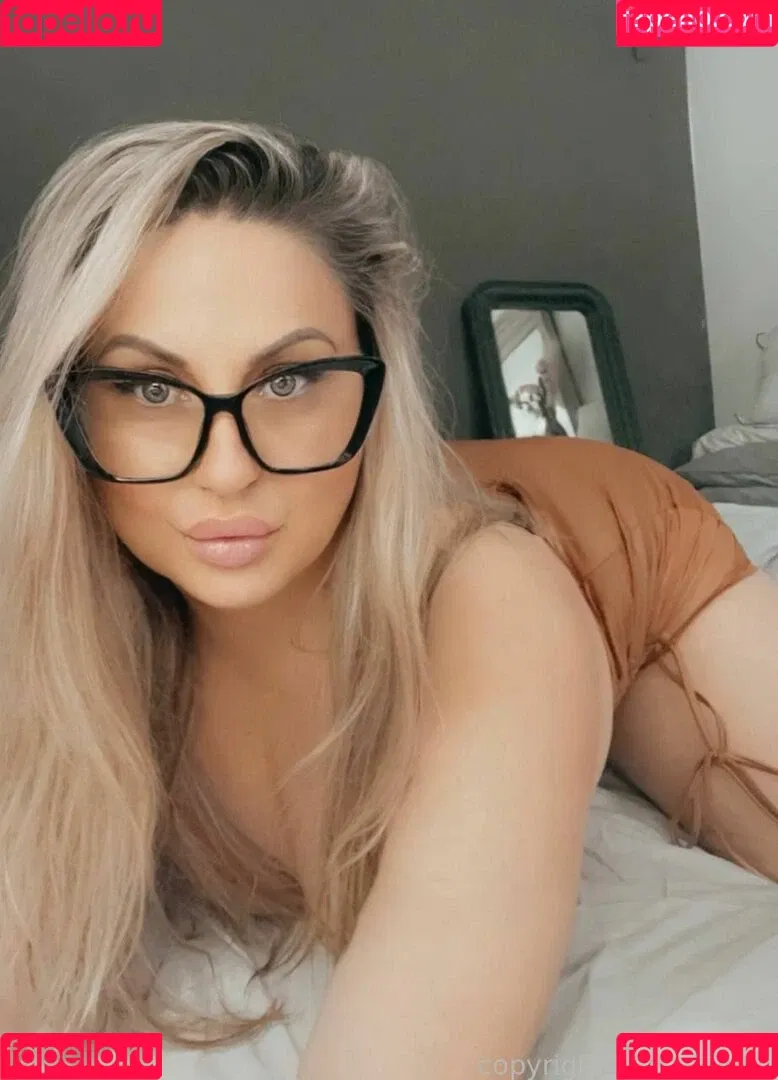 Baddiemi / baddiemi1 Onlyfans Photo Gallery 