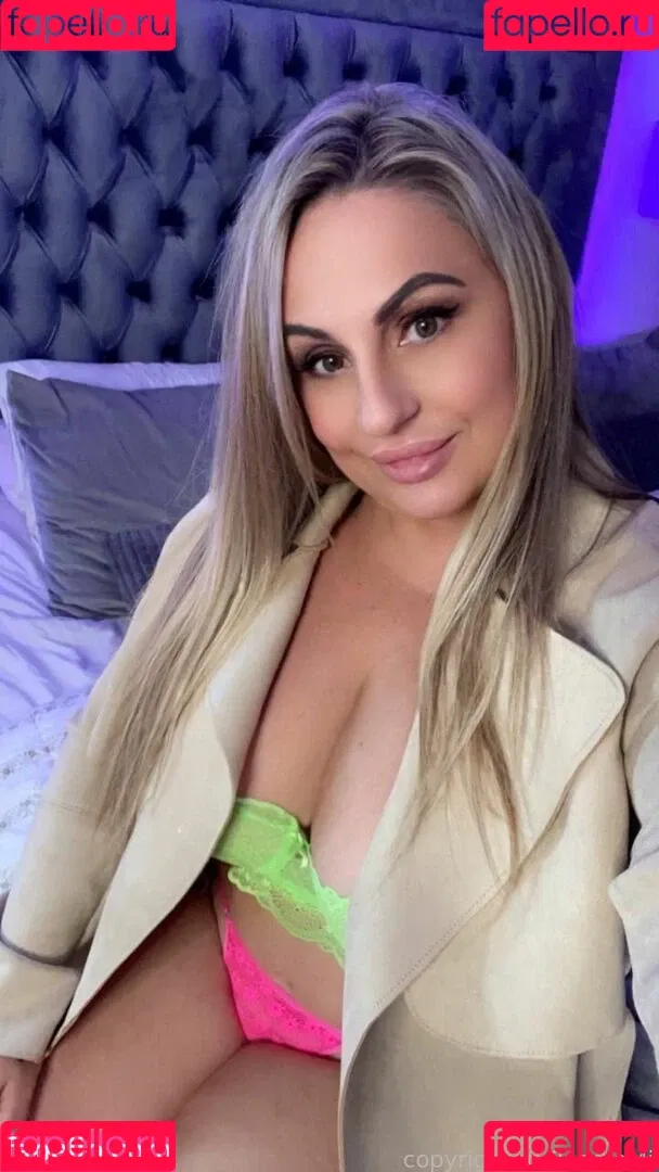 Baddiemi / baddiemi1 Onlyfans Photo Gallery 