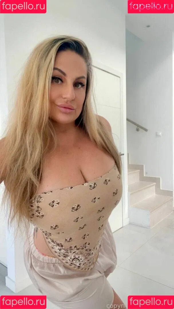 Baddiemi / baddiemi1 Onlyfans Photo Gallery 