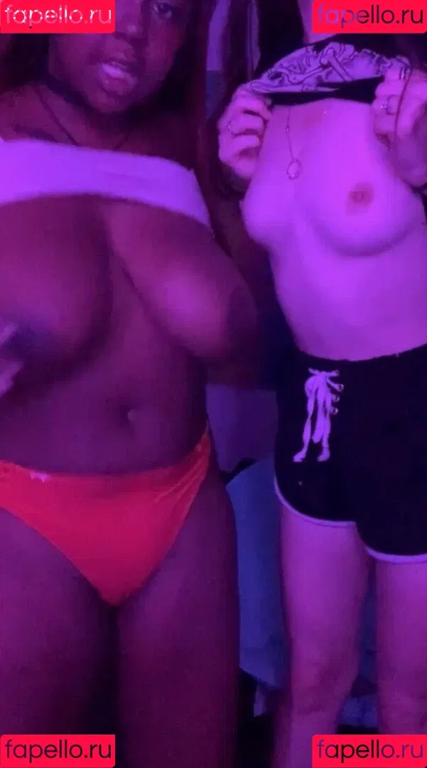 Demon Lives / lust4cai / thaslimmthuggaa Onlyfans Photo Gallery 