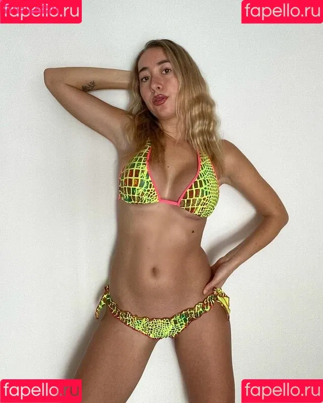 Eli97 / Elisa Ravasio / Luxurymodel / Rapcat / Sexyely97 / eli.ravasio_rapcat Onlyfans Photo Gallery 