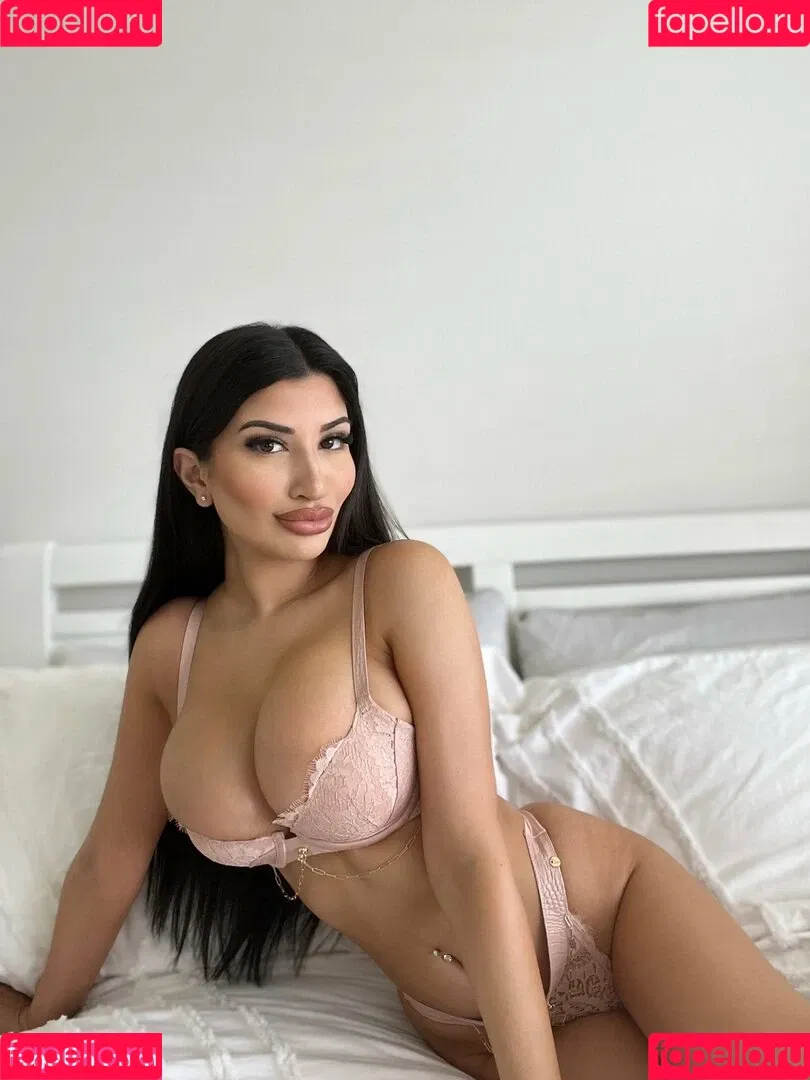 Melissa Stefoulis / melissastefoulis / mellstefoulis / mstefoulis Onlyfans Photo Gallery 