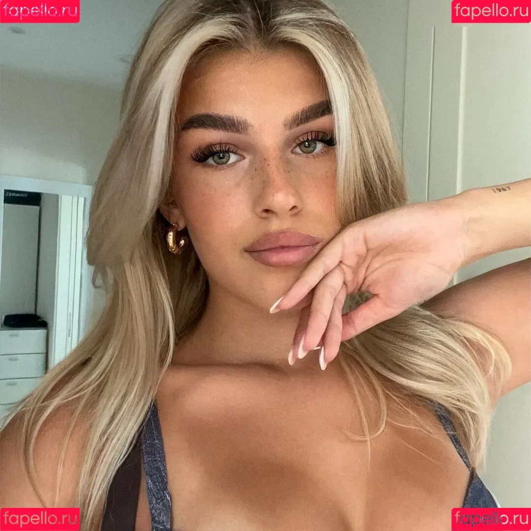 Sophie Schnur / sophie.schnr Onlyfans Photo Gallery 