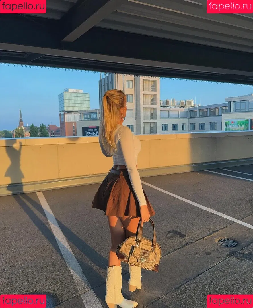Sophie Schnur / sophie.schnr Onlyfans Photo Gallery 