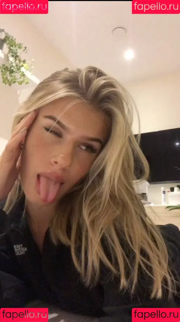 Sophie Schnur / sophie.schnr Onlyfans Photo Gallery 