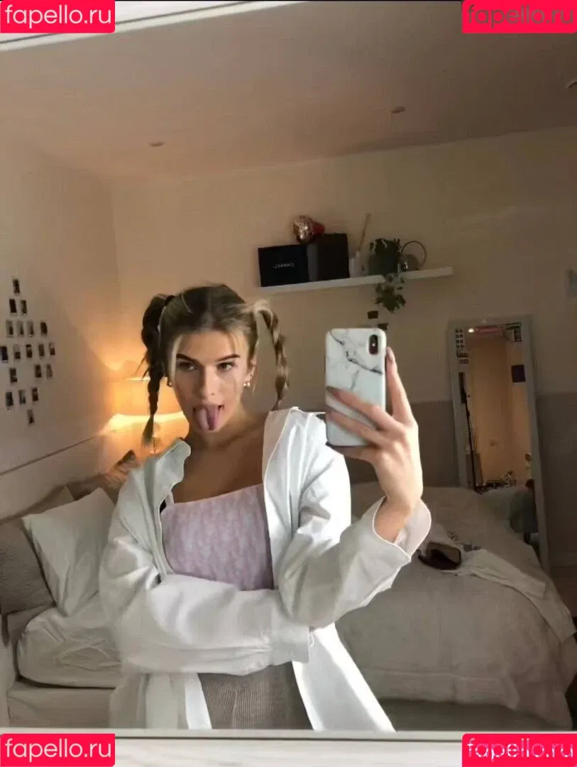 Sophie Schnur / sophie.schnr Onlyfans Photo Gallery 