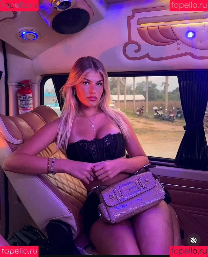 Sophie Schnur / sophie.schnr Onlyfans Photo Gallery 