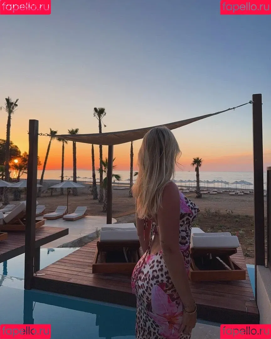 Sophie Schnur / sophie.schnr Onlyfans Photo Gallery 