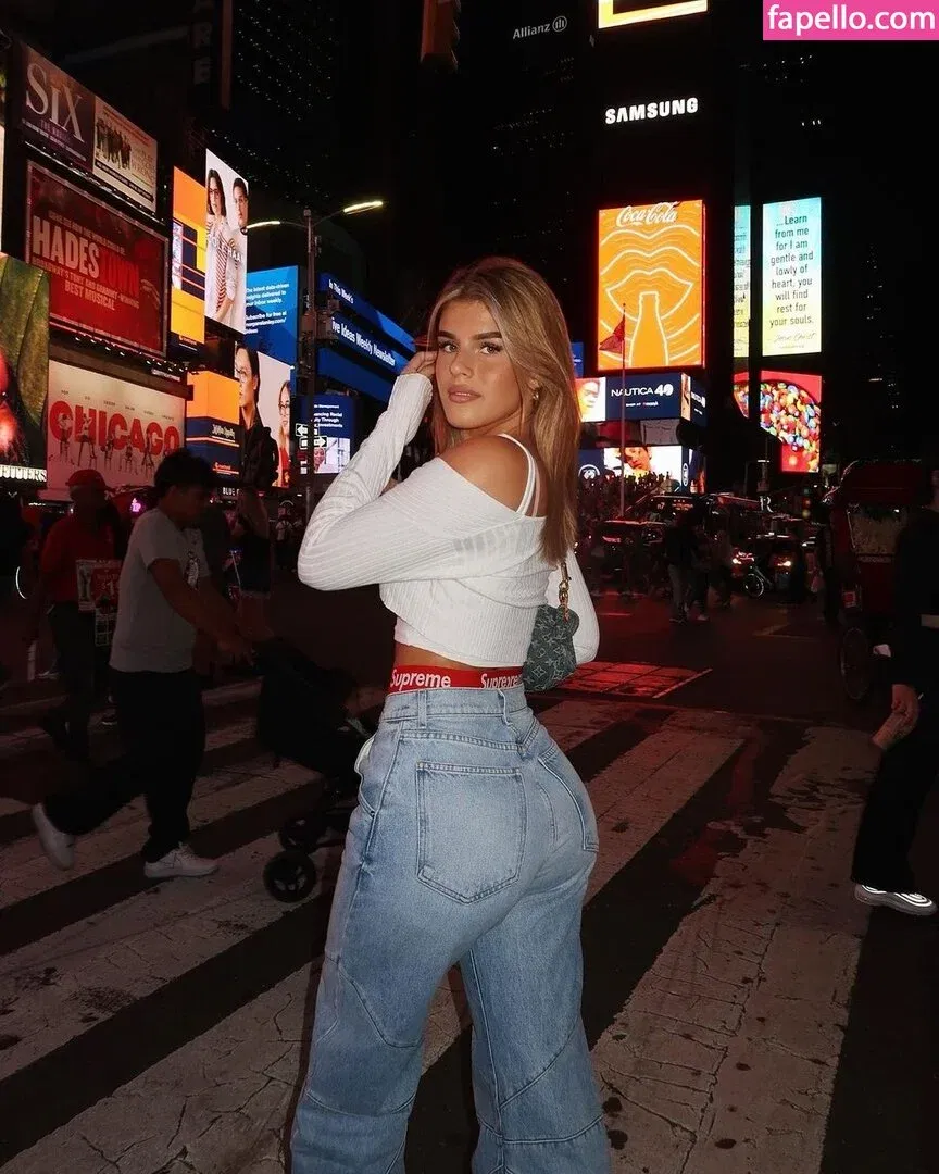 Sophie Schnur / sophie.schnr Onlyfans Photo Gallery 