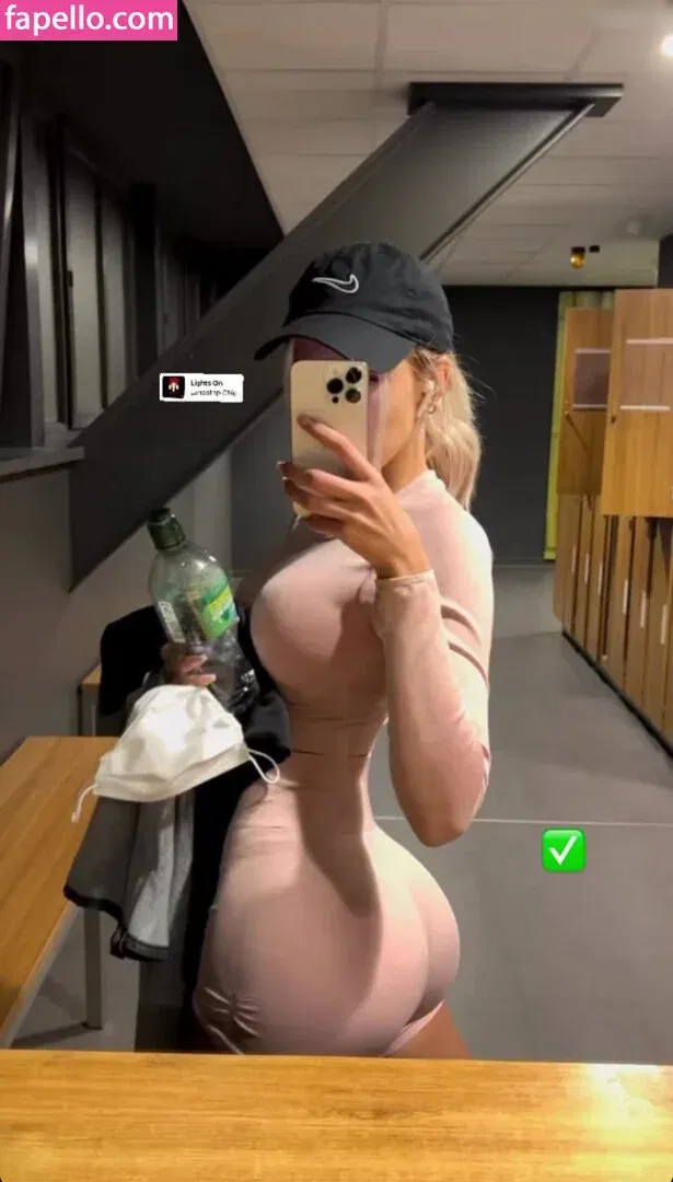 Sophie Schnur / sophie.schnr Onlyfans Photo Gallery 