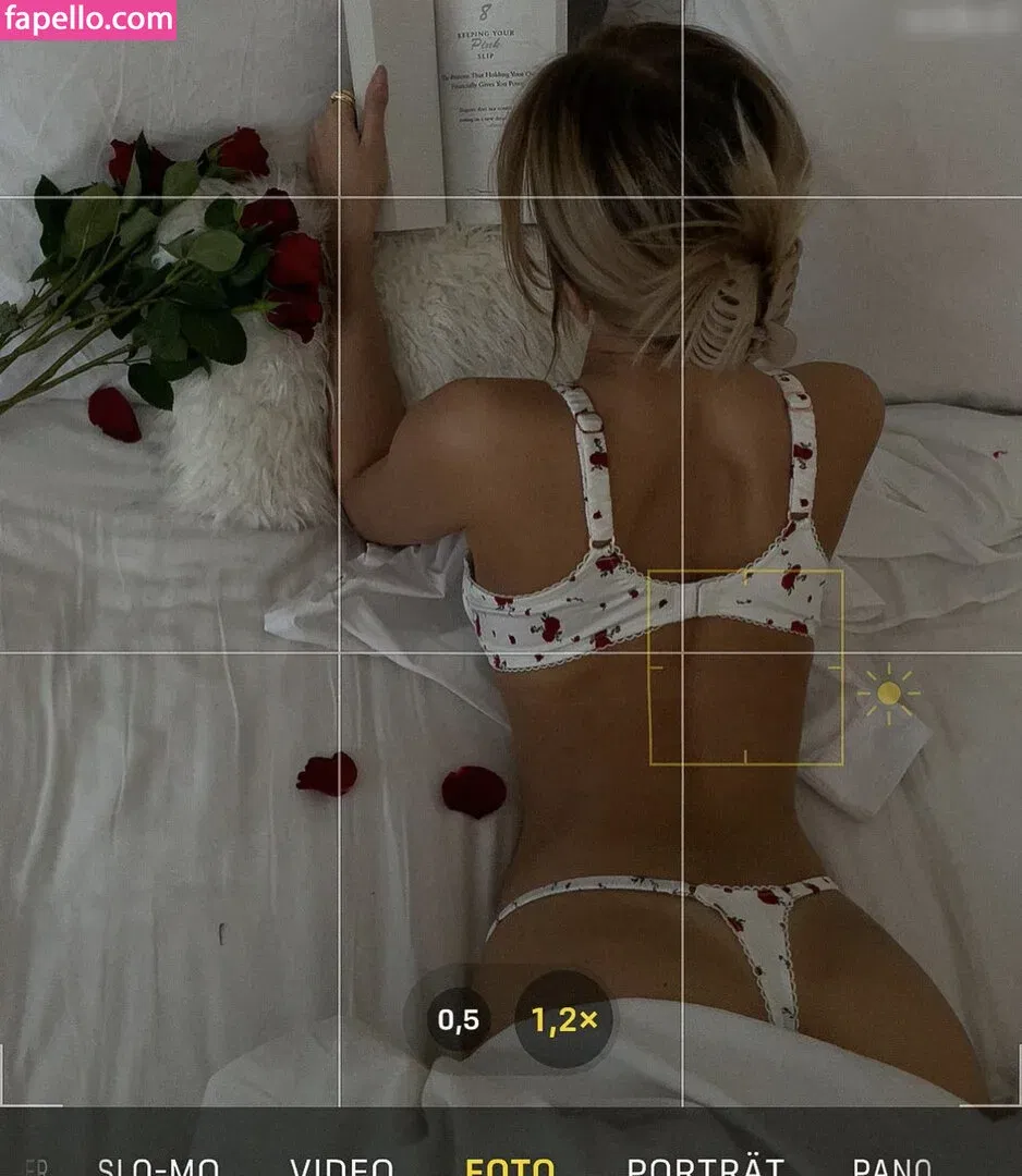 Sophie Schnur / sophie.schnr Onlyfans Photo Gallery 