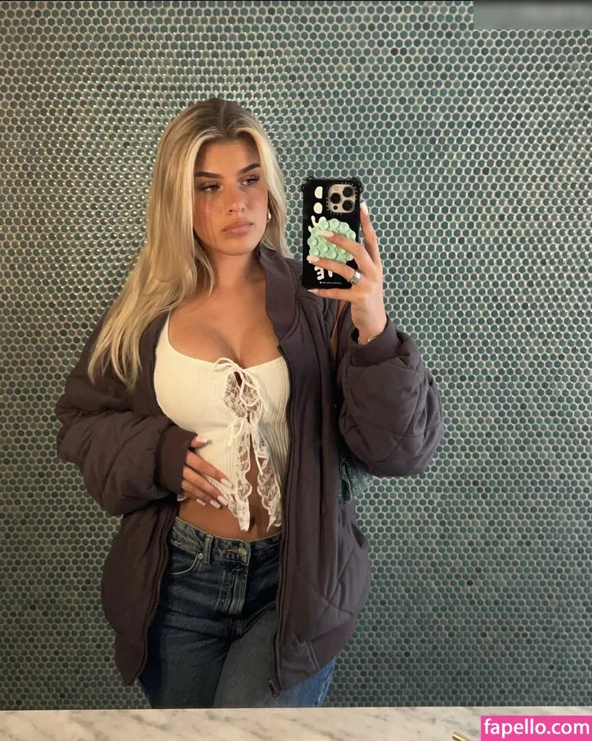 Sophie Schnur / sophie.schnr Onlyfans Photo Gallery 