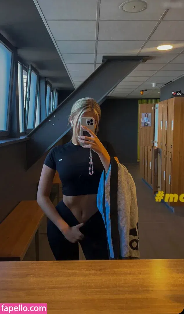 Sophie Schnur / sophie.schnr Onlyfans Photo Gallery 