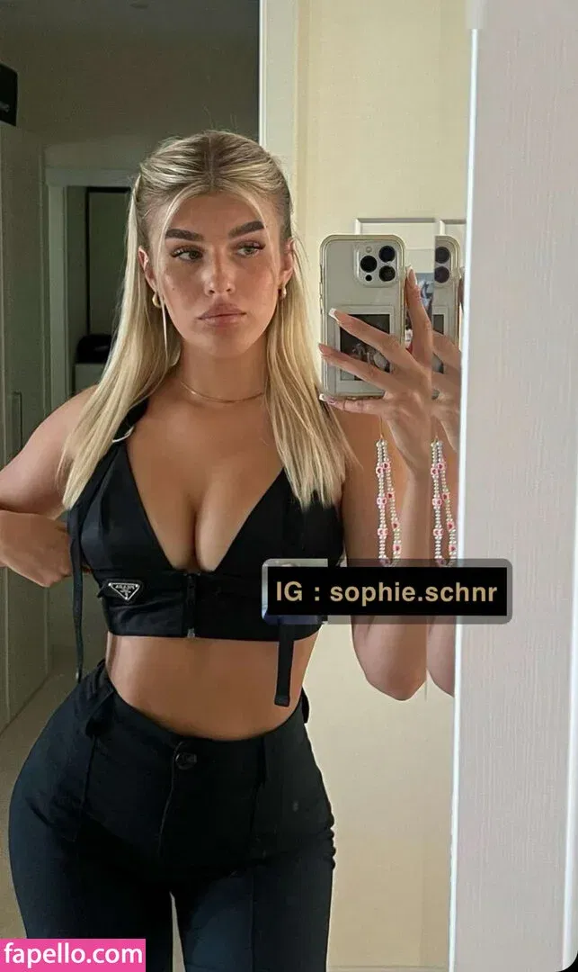 Sophie Schnur / sophie.schnr Onlyfans Photo Gallery 