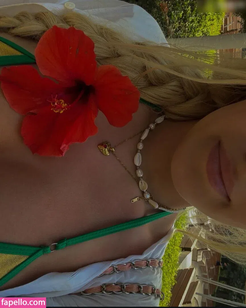 Sophie Schnur / sophie.schnr Onlyfans Photo Gallery 