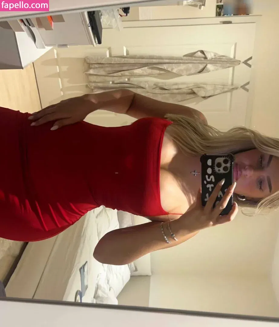 Sophie Schnur / sophie.schnr Onlyfans Photo Gallery 