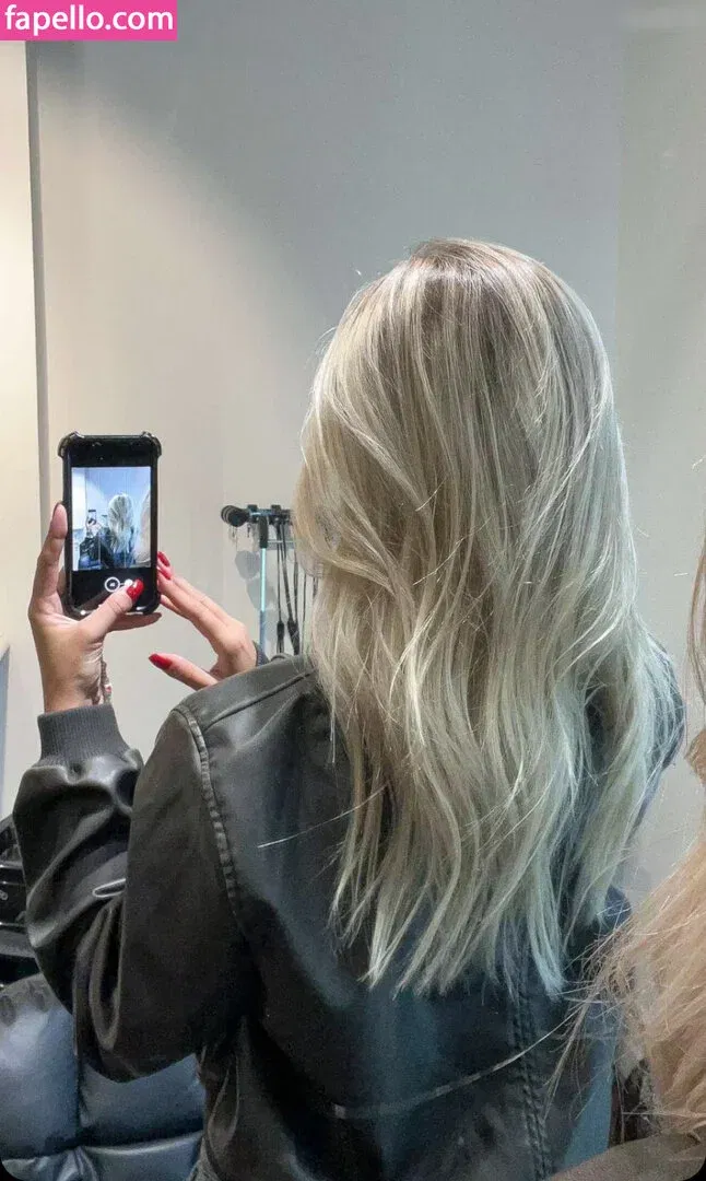 Sophie Schnur / sophie.schnr Onlyfans Photo Gallery 