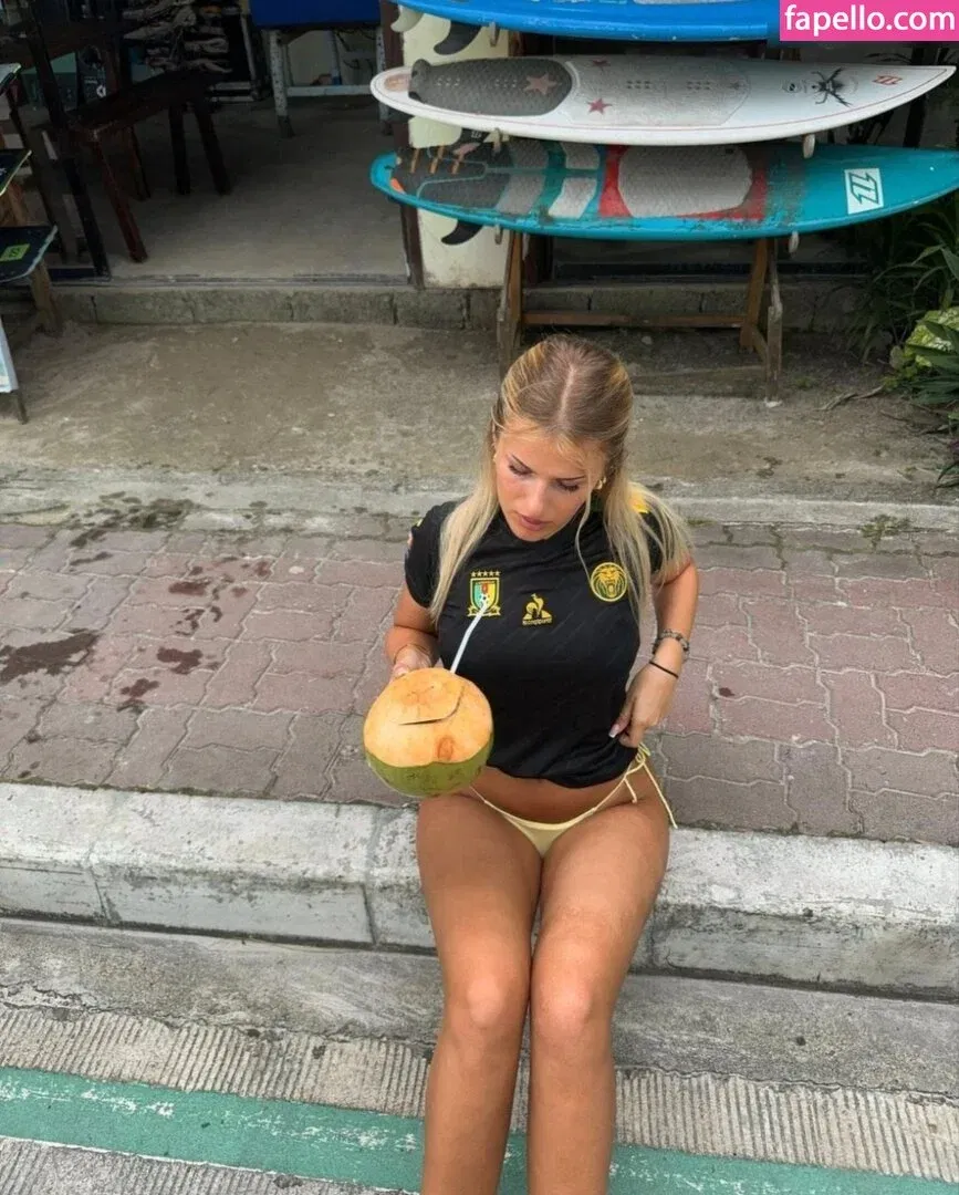 Sophie Schnur / sophie.schnr Onlyfans Photo Gallery 