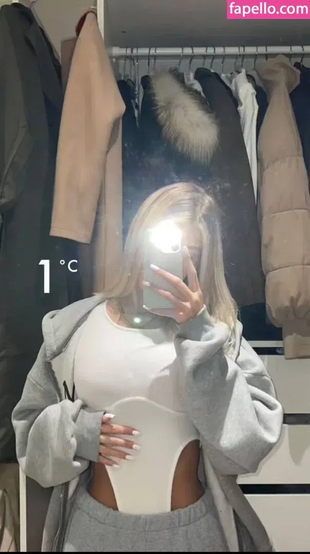 Sophie Schnur / sophie.schnr Onlyfans Photo Gallery 