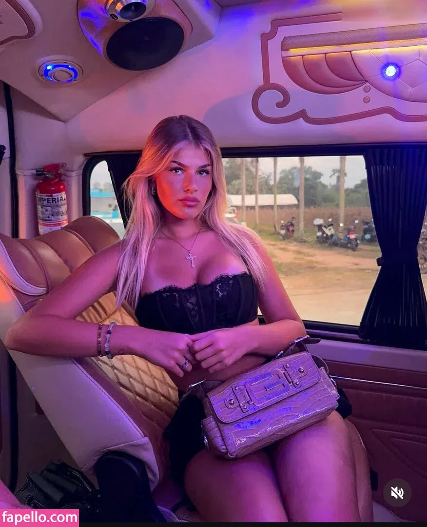 Sophie Schnur / sophie.schnr Onlyfans Photo Gallery 