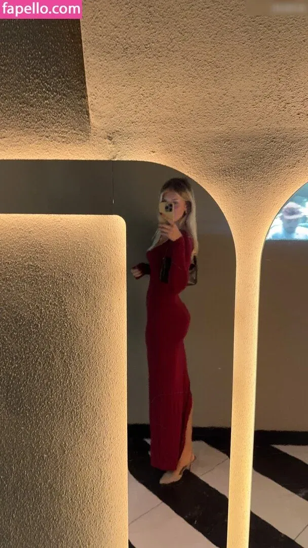 Sophie Schnur / sophie.schnr Onlyfans Photo Gallery 