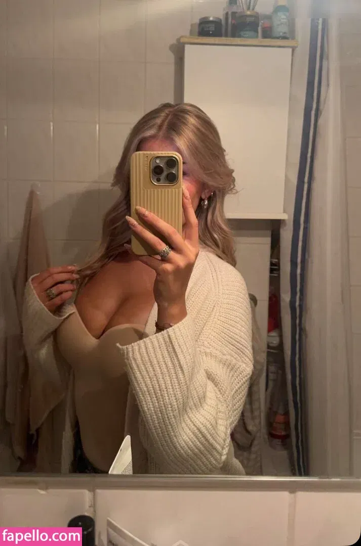 Sophie Schnur / sophie.schnr Onlyfans Photo Gallery 