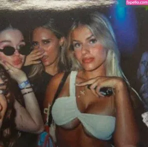 Sophie Schnur / sophie.schnr Onlyfans Photo Gallery 