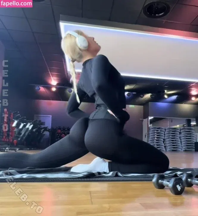 Sophie Schnur / sophie.schnr Onlyfans Photo Gallery 