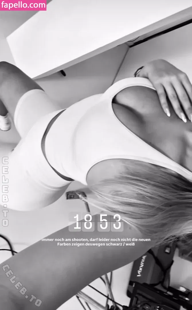 Sophie Schnur / sophie.schnr Onlyfans Photo Gallery 