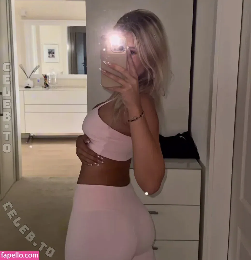 Sophie Schnur / sophie.schnr Onlyfans Photo Gallery 