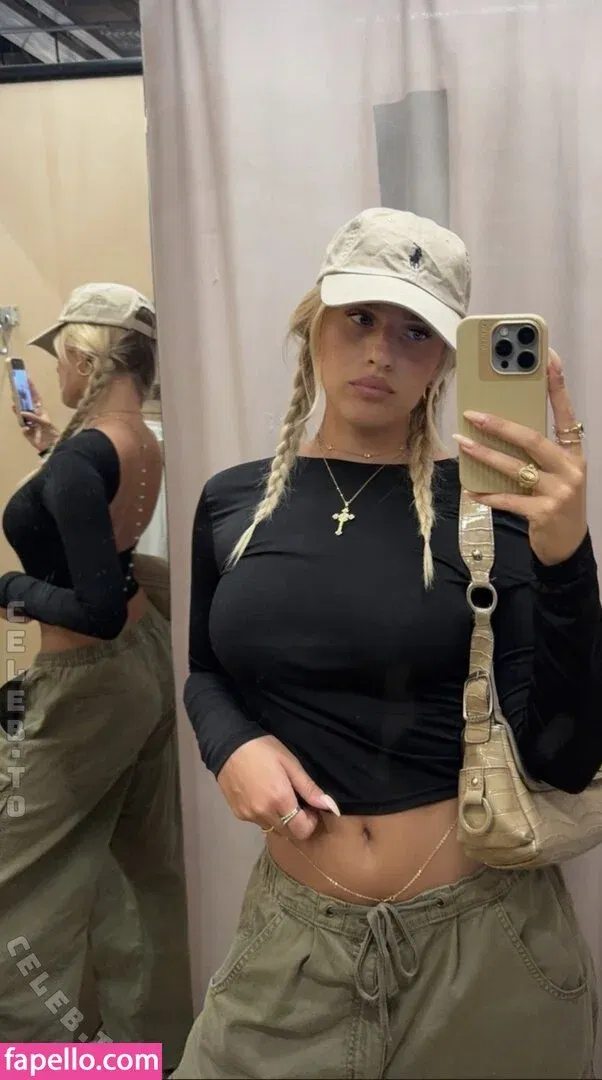 Sophie Schnur / sophie.schnr Onlyfans Photo Gallery 