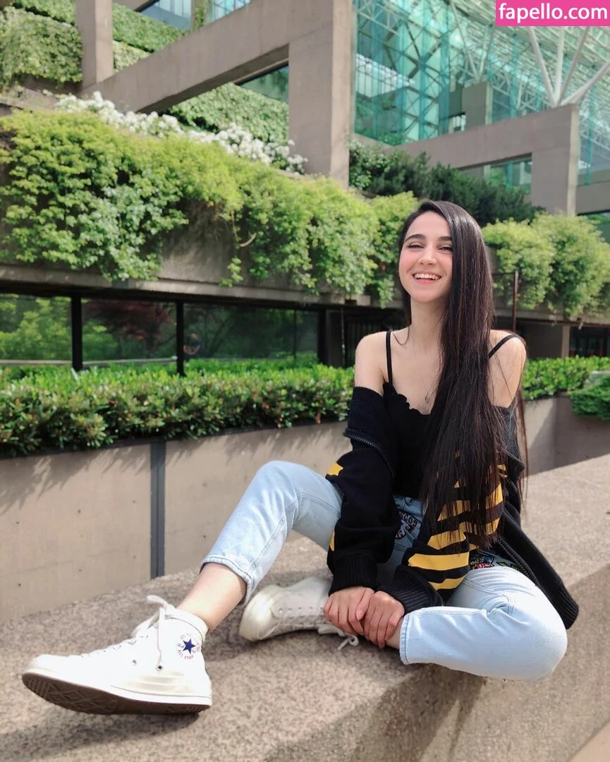 Midna / ashprincessmidna / midnababy Onlyfans Photo Gallery 