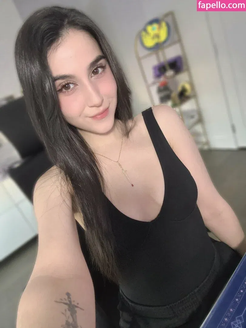 Midna / ashprincessmidna / midnababy Onlyfans Photo Gallery 