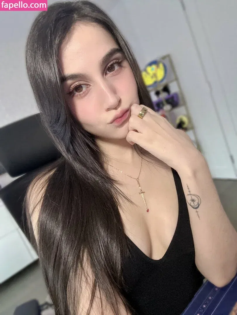 Midna / ashprincessmidna / midnababy Onlyfans Photo Gallery 