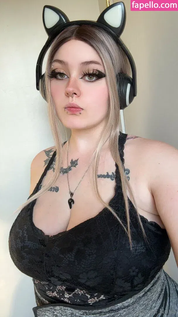 shayandshiloh / shylohnova Onlyfans Photo Gallery 