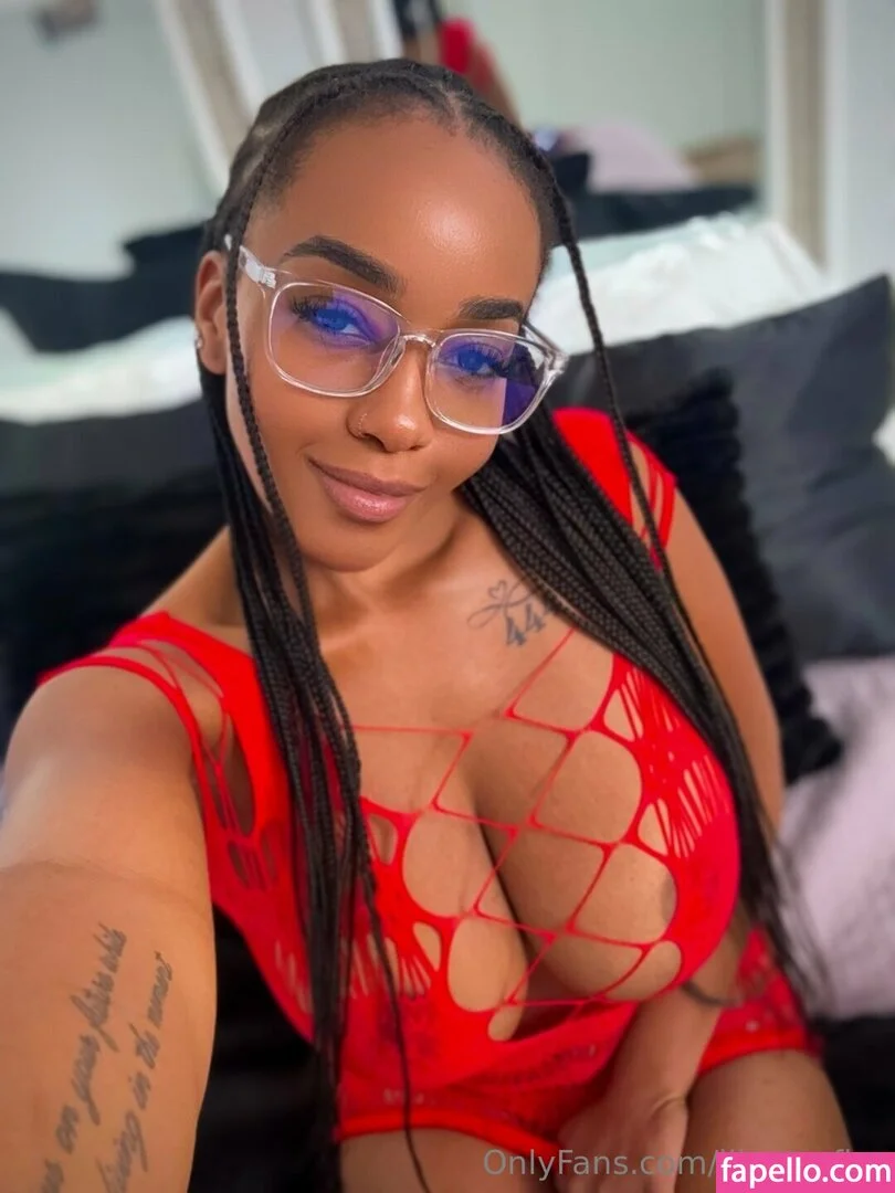 / Lily Starfire Nude Onlyfans Photo 47