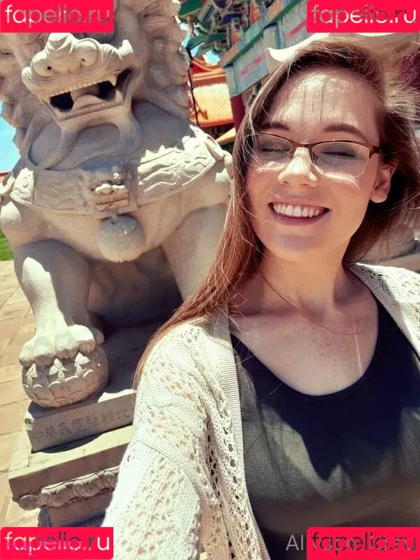 TIDYGIRL330 / allyson_grey / allysongreycosm / allysongreyxo Onlyfans Photo Gallery 