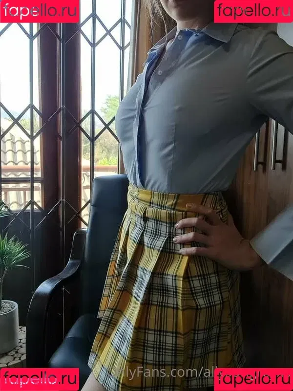 TIDYGIRL330 / allyson_grey / allysongreycosm / allysongreyxo Onlyfans Photo Gallery 