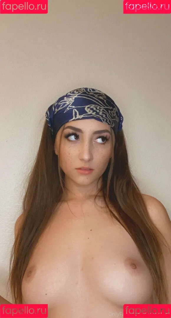 freshmenashley / heyitsmenashly Onlyfans Photo Gallery 