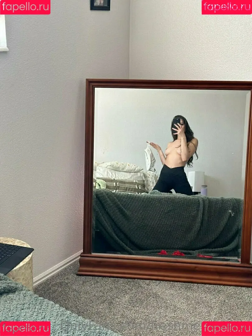 freshmenashley / heyitsmenashly Onlyfans Photo Gallery 