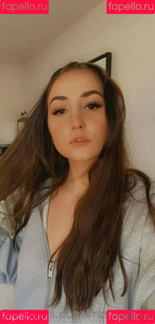 freshmenashley / heyitsmenashly Onlyfans Photo Gallery 