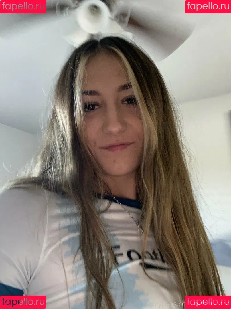 freshmenashley / heyitsmenashly Onlyfans Photo Gallery 