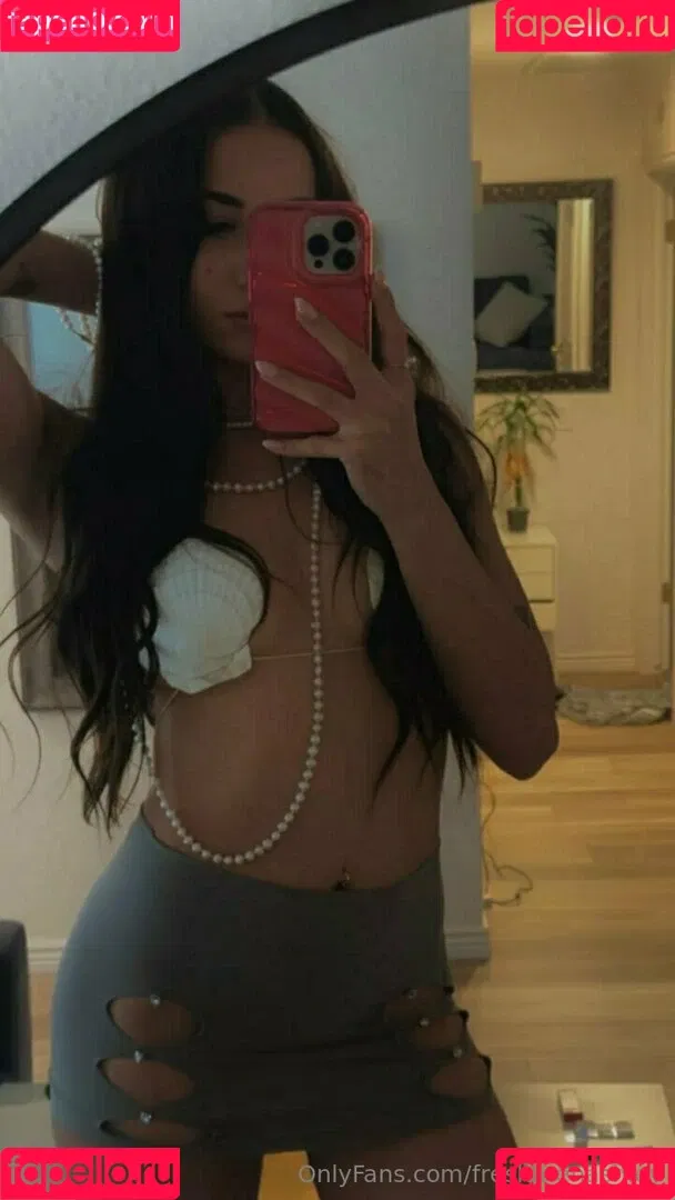 freshmenashley / heyitsmenashly Onlyfans Photo Gallery 