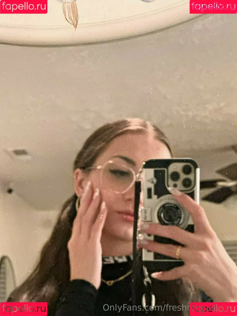 freshmenashley / heyitsmenashly Onlyfans Photo Gallery 