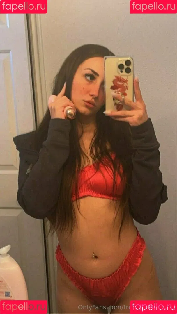 freshmenashley / heyitsmenashly Onlyfans Photo Gallery 