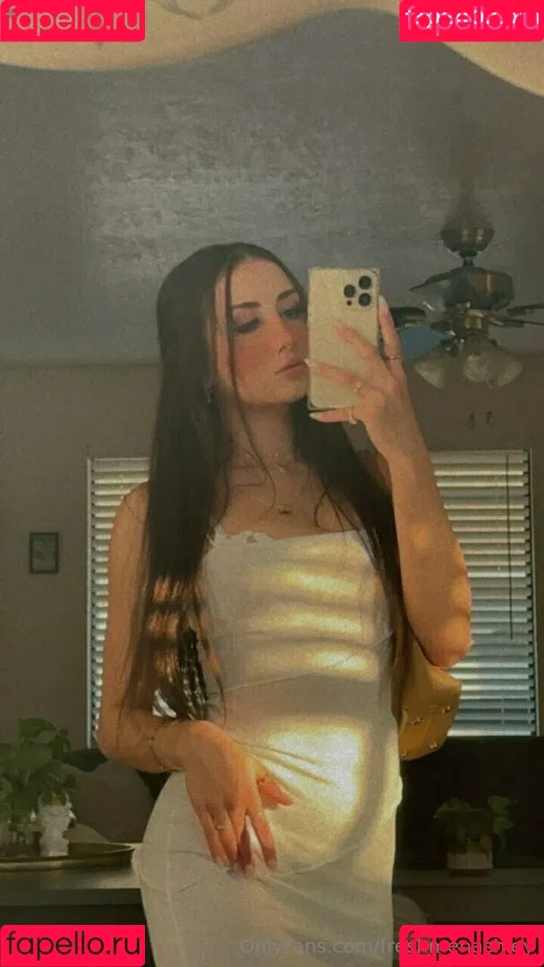 freshmenashley / heyitsmenashly Onlyfans Photo Gallery 
