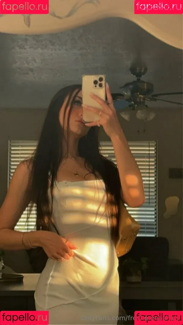 freshmenashley / heyitsmenashly Onlyfans Photo Gallery 