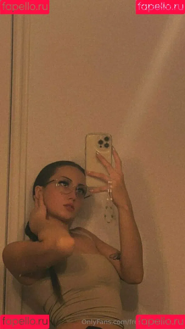 freshmenashley / heyitsmenashly Onlyfans Photo Gallery 